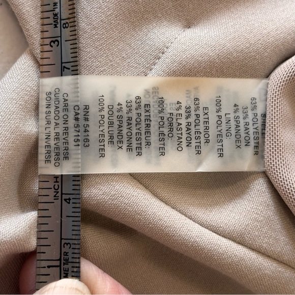 Calvin‎ Klein Invisible Fit Solutions Pencil Skit Size 2 Beige - Picture 9 of 9